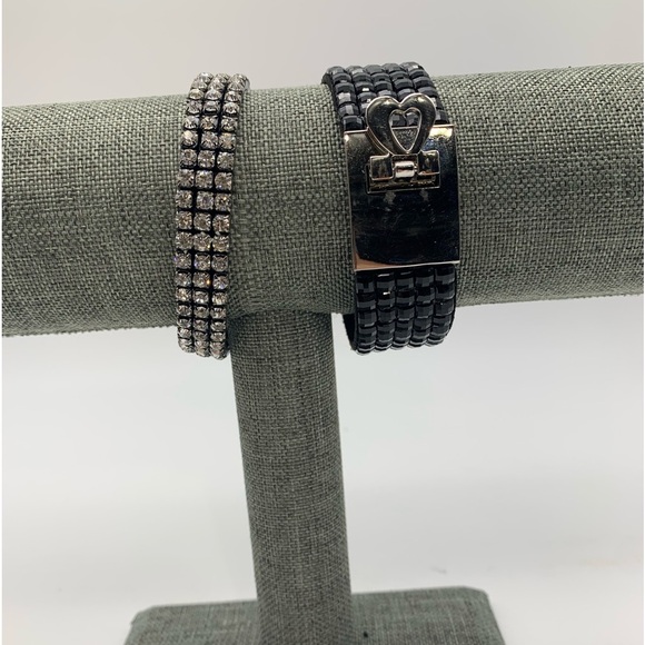 Black & Silver Heart Bracelet Interlock Clasp & Diamond Stretch Wide Cuff (2) - Picture 1 of 4